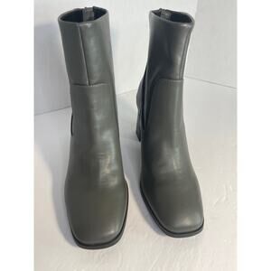 Dolce Vita Greenish-Gray Boots Women’s 7.5